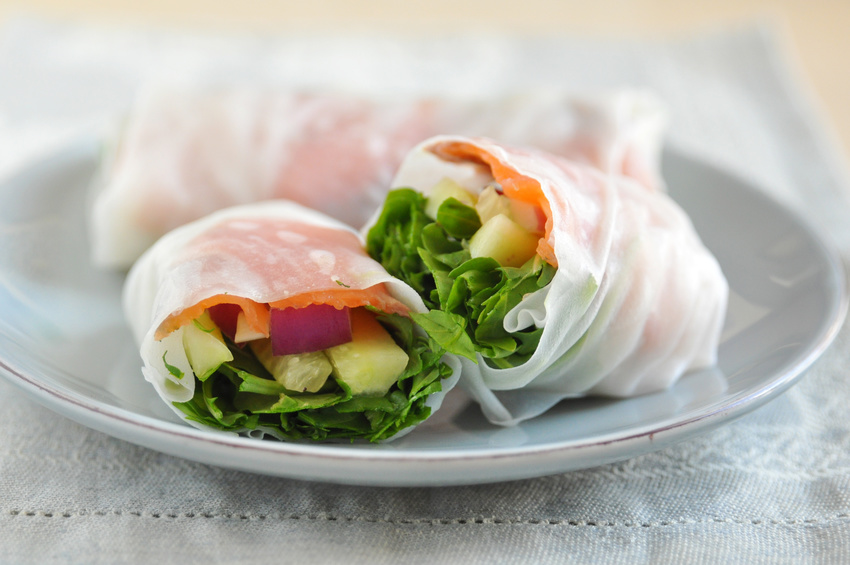 Involtini primavera con salmone e verdure - La Cucina Salutare