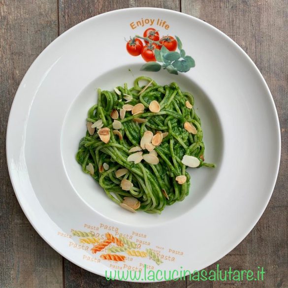 spaghetti con crema di cime di rapa