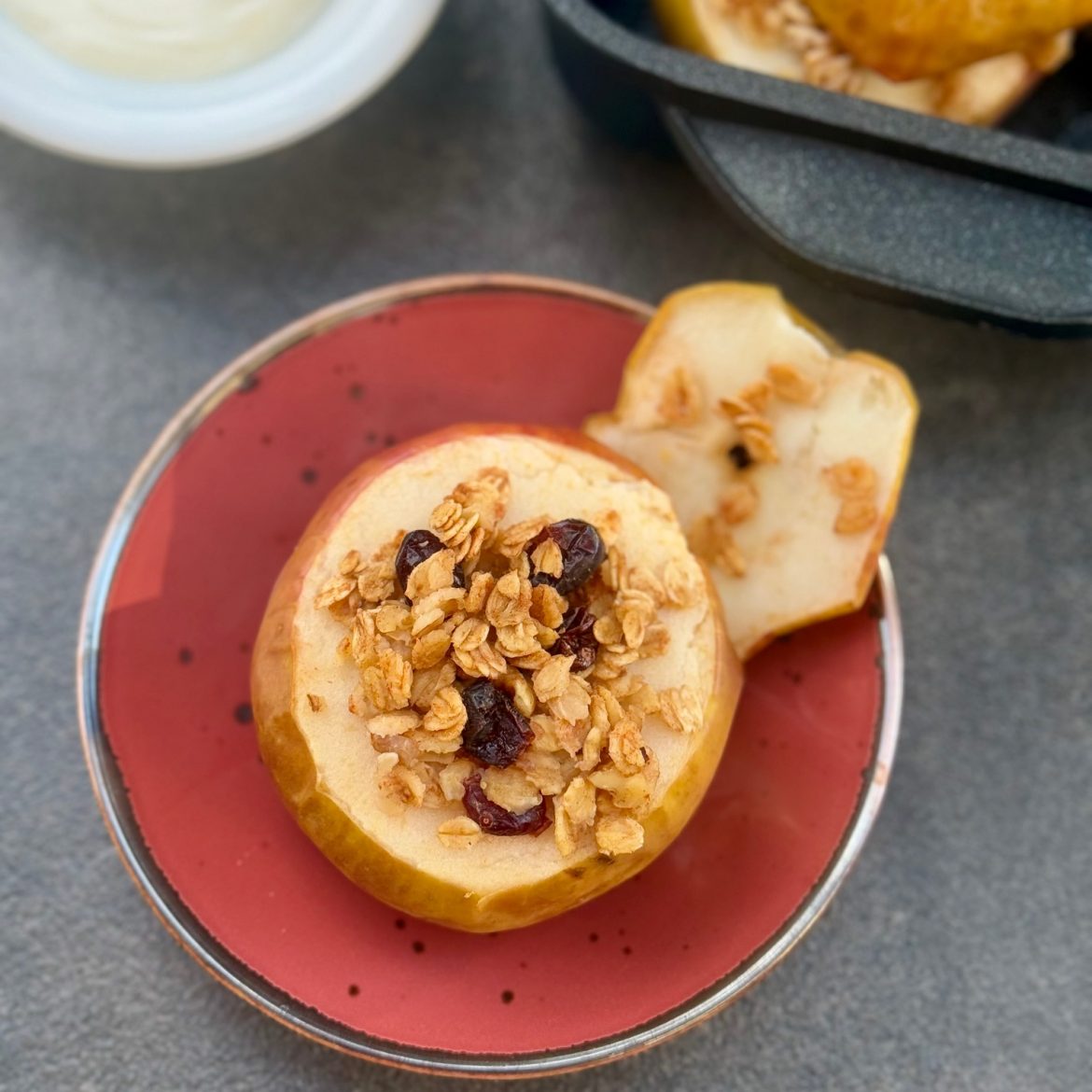 Mele al forno con porridge