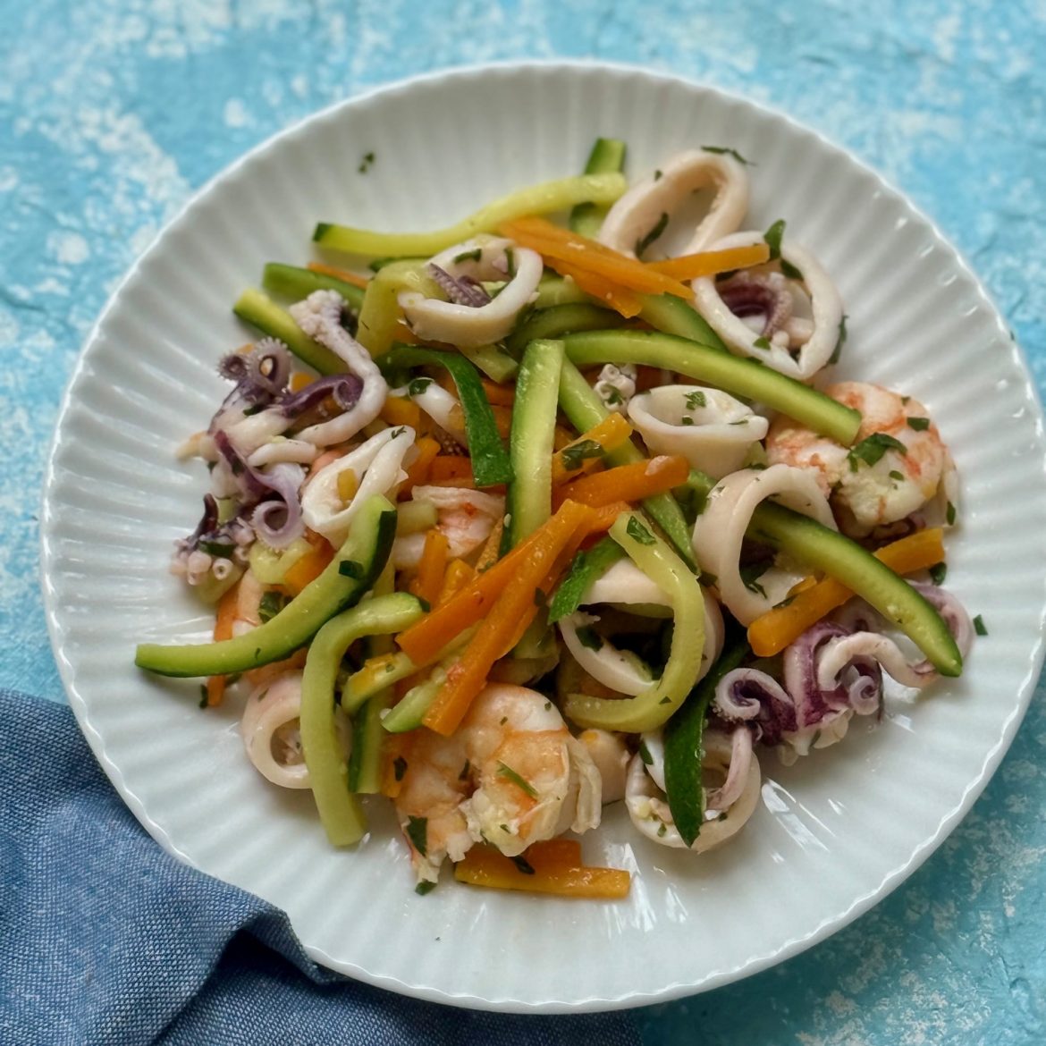 Insalata di calamari e gamberi
