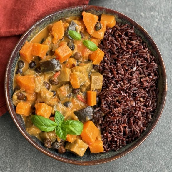 Curry di melanzane e batate
